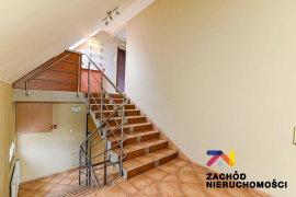 Lokal o pow. 77,30 m.kw. Os. Przyjaźni